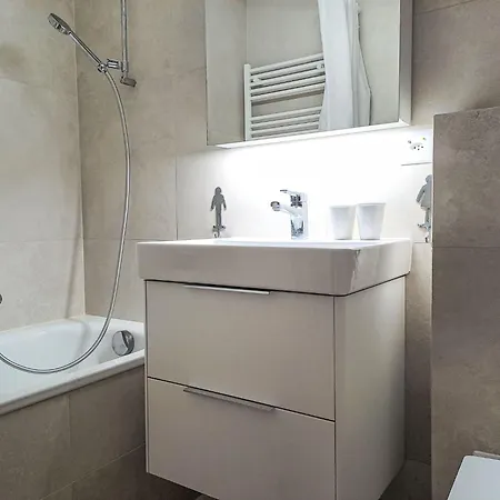 Apollo 2 By Interhome *